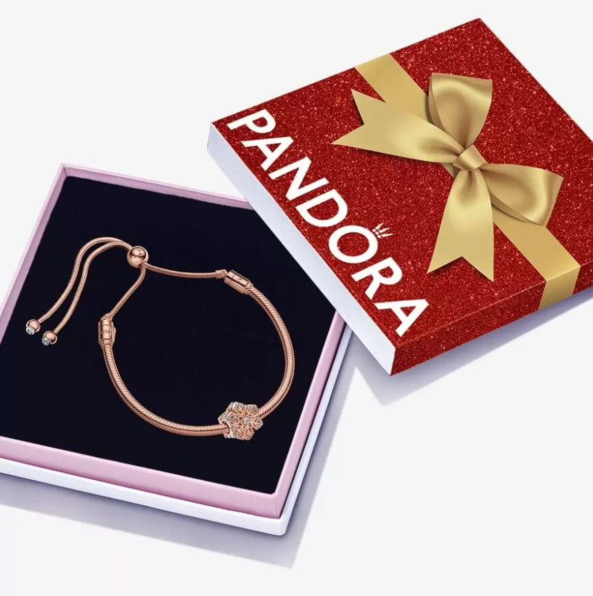 Pandora Festive Snowflake Bracelet Gift Set