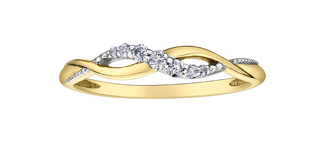 10K Criss-Cross Diamond Band