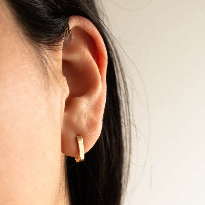 10K Mini Paperclip Huggie Earrings