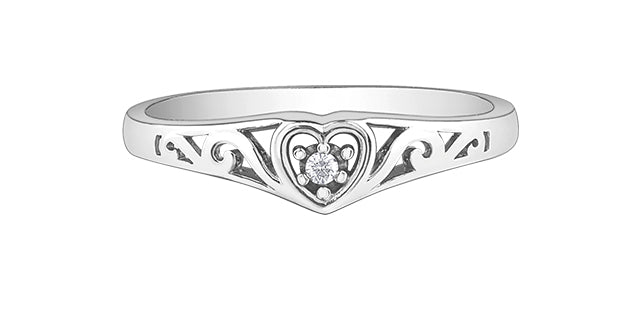 10K Diamond Heart Ring